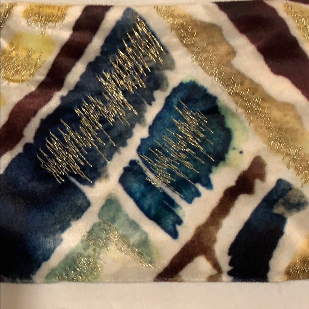 Abstract Design make up zip pouch - Picture 3 of 6